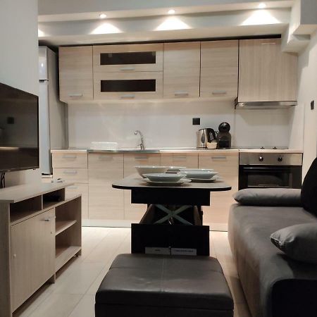 Standard Apartment By Prima Lodging เทสซาโลนิกิ ภายนอก รูปภาพ