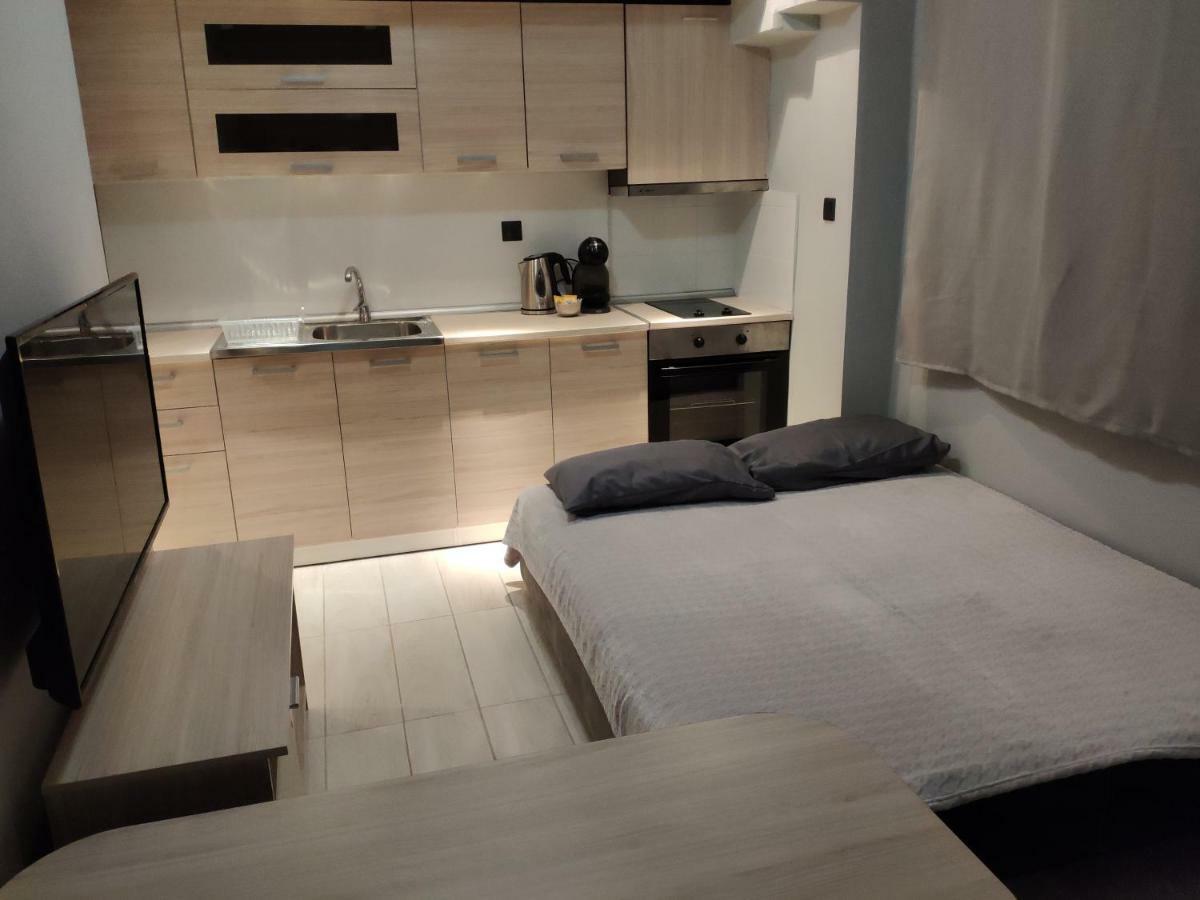 Standard Apartment By Prima Lodging เทสซาโลนิกิ ภายนอก รูปภาพ